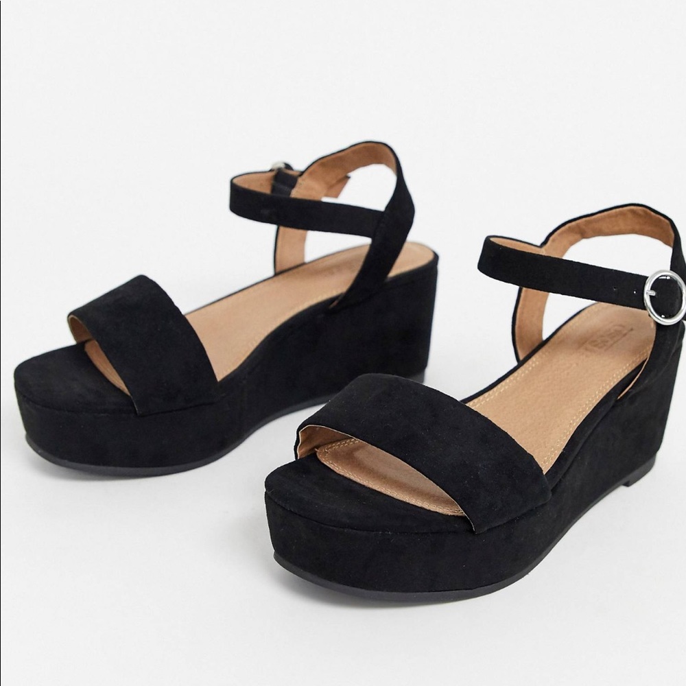 Talie Platform sandals in black